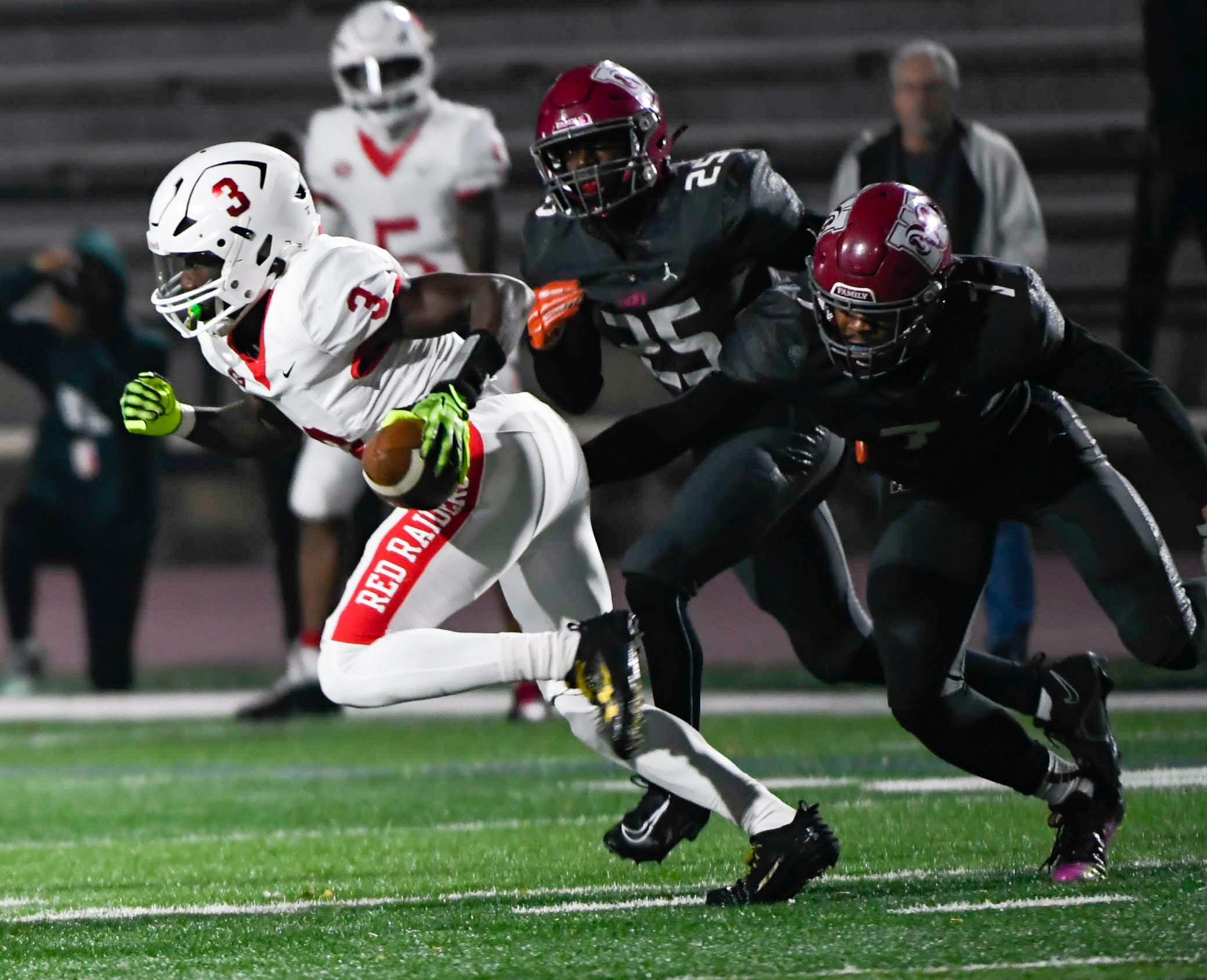 Bennett runs past a diving defender for Westside HS in the SCHSL 4A Playoffs (25th Nov., 2023)